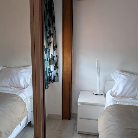 Free Wifi -Estrela Lapa- Tram 28 Appartement Lissabon Buitenkant foto