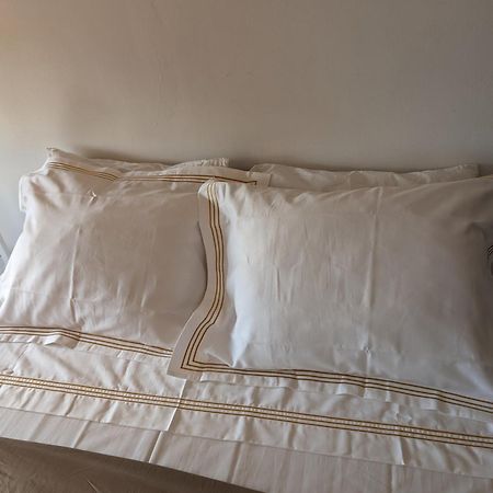 Free Wifi -Estrela Lapa- Tram 28 Appartement Lissabon Buitenkant foto